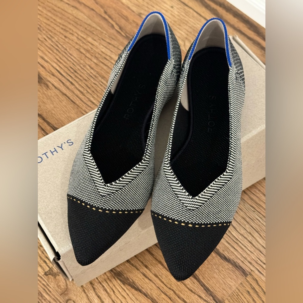 Rothy’s Grey Mist Captoe NWT 8.5 Flats